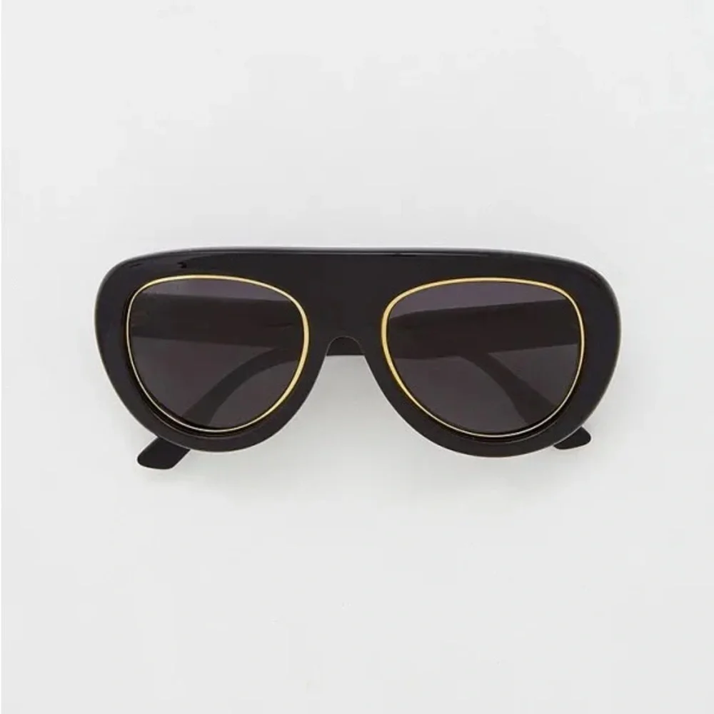New Authentic GUCCI GG1152S 001 Sunglasses are the perfect choice for Man.